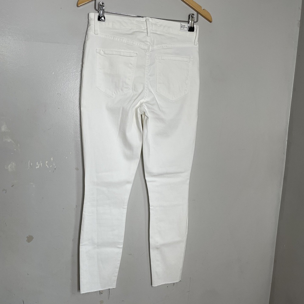 FRANK & EILEEN SLIGO Womens Sz 28 White Cotton Stretch‎ Raw Hem Jeans EXC - Picture 3 of 11